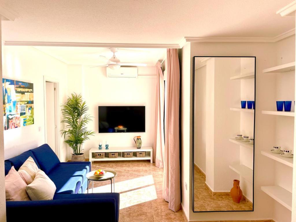 Appartement Apartamento Azzurro à Torrevieja Extérieur photo
